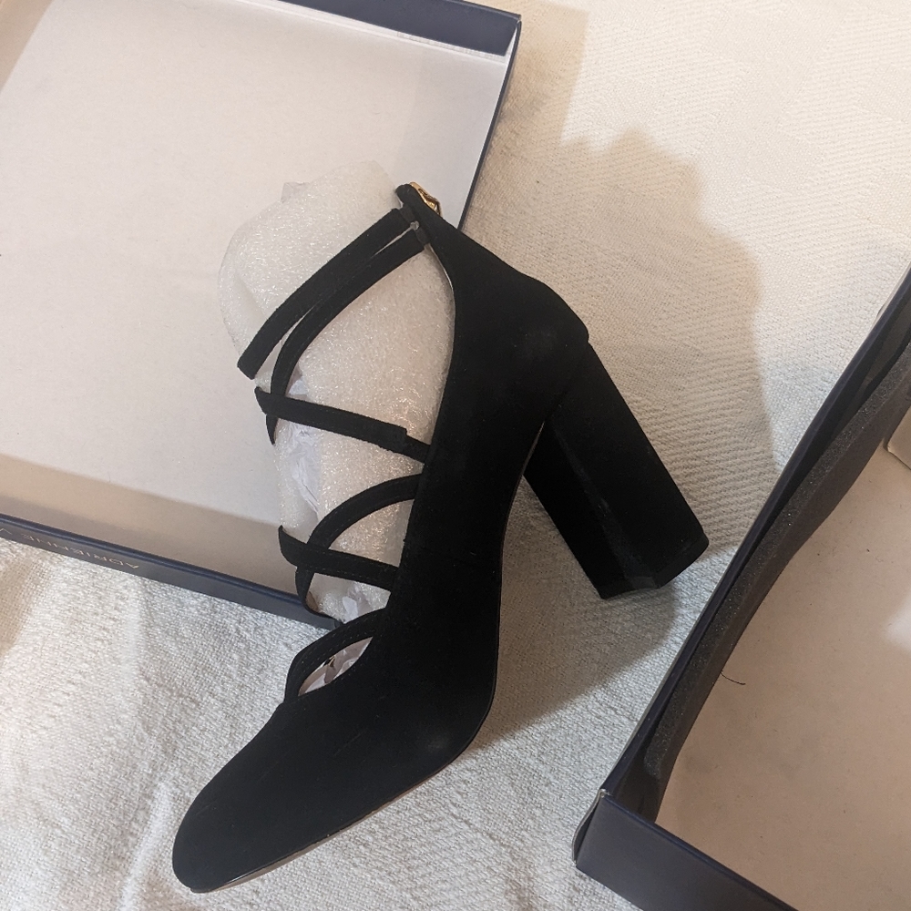 Adrienne Vittadini Black Strappy Block Heels in Box